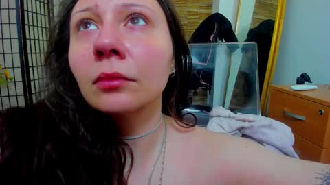 Aisha online show from February 2026 05:05:01 AM