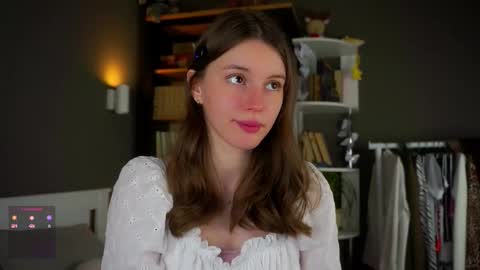 Aliza online show from November 2025 02:33:01 AM