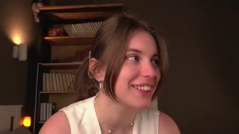 Snapshot of aislyfarran chatting on June 2026 01:15:01 AM Aliza online show from June 2026 01:15:01 AM