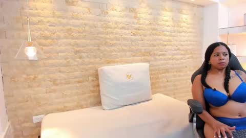 Snapshot of aitana_cole chatting on February 2026 08:04:01 AM AITANA online show from February 2026 08:04:01 AM