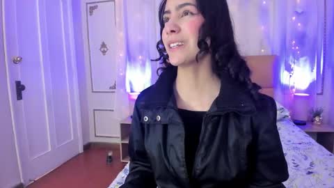 Aitana online show from November 2025 12:05:02 PM