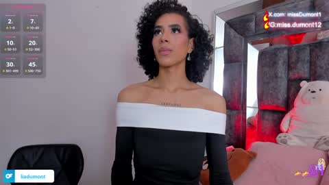 Queen Dumont   online show from January 2025 10:55:01 PM