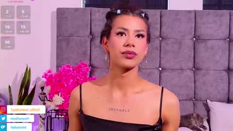 Queen Dumont   online show from February 2026 07:07:01 PM