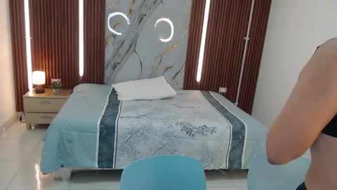 AIXA  online show from September 2025 12:30:01 PM