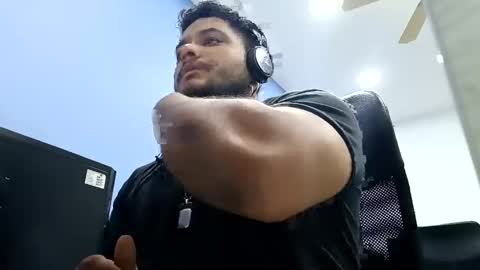 Esteban online show from February 2025 05:07:02 AM