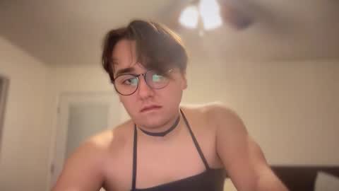 Snapshot of ajuliebellelemons chatting on December 2025 04:11:02 AM JullieBelleLemons online show from December 2025 04:11:02 AM