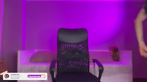 Snapshot of akame_s chatting on October 2025 09:15:01 PM online show from October 2025 09:15:01 PM