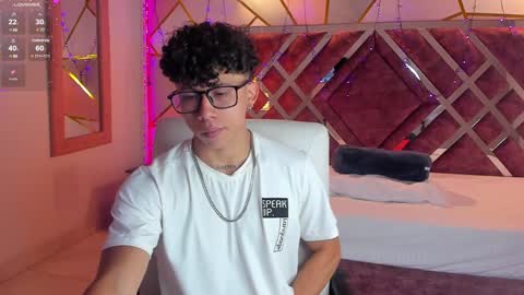 akazaboy online show from January 2025 04:08:01 AM