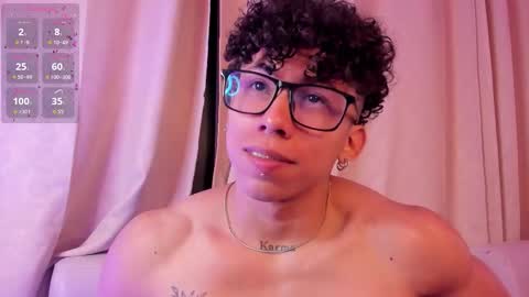 akazaboy online show from December 2025 05:16:01 AM