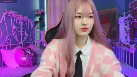 Akemi online show from February 2025 10:18:01 AM