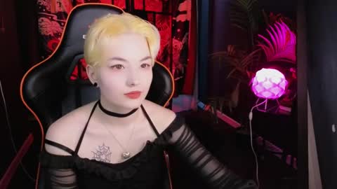 Akemi online show from March 2025 05:22:02 AM