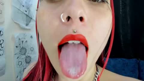 Snapshot of akila_clive chatting on July 2026 06:57:01 PM carolina online show from July 2026 06:57:01 PM