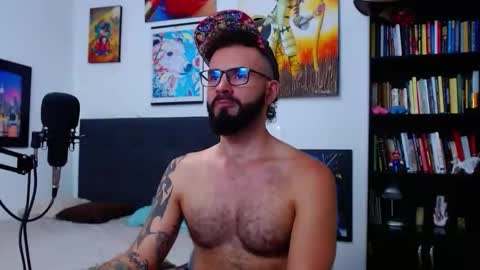 akiles online show from November 2025 11:37:02 PM