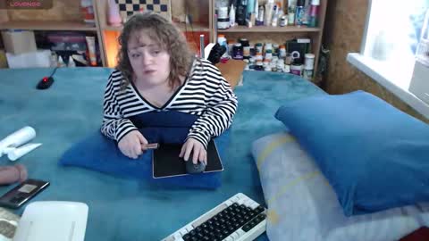 Snapshot of akindmodel chatting on October 2025 06:28:01 AM Natalie online show from October 2025 06:28:01 AM