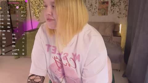 Aki online show from October 2025 03:03:02 PM