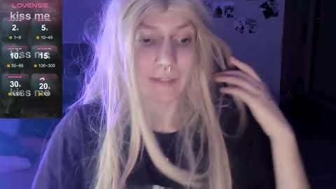 Snapshot of akira_ivyy chatting on September 2025 09:16:02 PM Akira online show from September 2025 09:16:02 PM