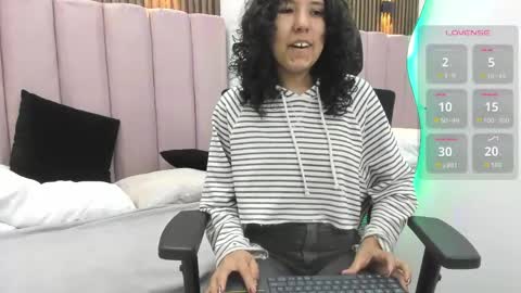 AkiraHayami online show from May 2026 04:03:02 PM