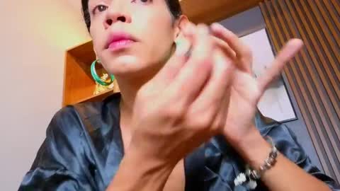 Snapshot of alahia__rodriguez chatting on May 2026 07:08:01 PM Alahia Rodriguez online show from May 2026 07:08:01 PM