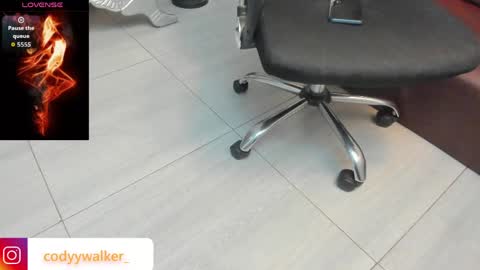 Snapshot of alahia_dangelo_ chatting on April 2026 01:21:01 PM ALAHIA online show from April 2026 01:21:01 PM