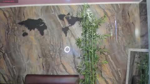Snapshot of alahia_dangelo_ chatting on May 2026 03:51:02 PM ALAHIA online show from May 2026 03:51:02 PM