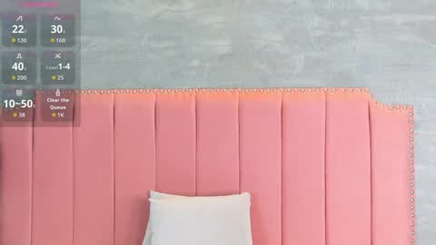 alaia_colins online show from April 2026 12:49:02 AM