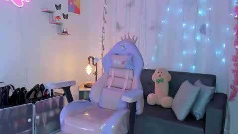 Alaia online show from January 2025 09:31:02 PM