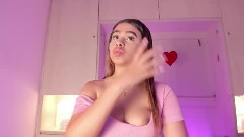 alaiaroose online show from March 2026 08:27:02 PM