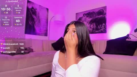 Alaia online show from February 2025 06:50:02 AM