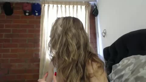 alaina_blessed online show from November 2025 08:30:01 PM