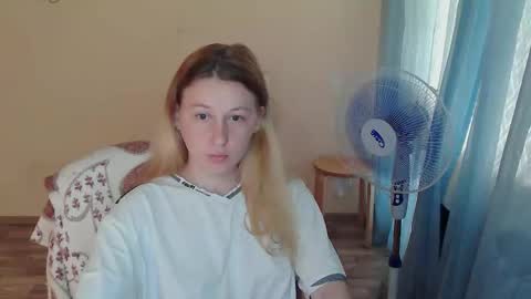 Snapshot of alalaska_ana chatting on June 2026 06:44:01 AM Anna online show from June 2026 06:44:01 AM