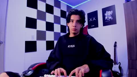 Alan Boy online show from December 2025 12:12:02 PM