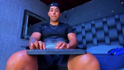 Snapshot of alan_greek_1 chatting on April 2026 02:37:02 AM Alan greek online show from April 2026 02:37:02 AM