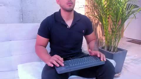 Snapshot of alan_greek_1 chatting on May 2026 11:18:01 AM Alan greek online show from May 2026 11:18:01 AM