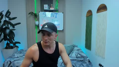 Alan  Kevin can we reach 100 thumbs up please guys  online show from June 2026 07:18:01 PM