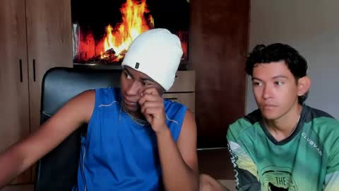 Alan and Criss - WE JUST FRIENDS WITH BENEFITS BOTH VERS online show from May 2026 04:45:01 PM