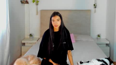 Snapshot of alana__get chatting on February 2026 05:52:01 PM online show from February 2026 05:52:01 PM