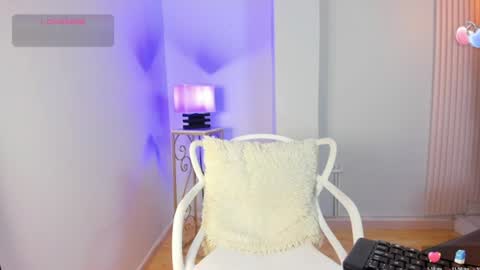 Snapshot of alana__rossetti chatting on June 2026 12:14:01 PM Alana online show from June 2026 12:14:01 PM