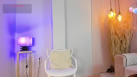Snapshot of alana__rossetti chatting on July 2026 02:58:01 AM Alana online show from July 2026 02:58:01 AM
