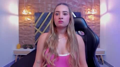 ALANA COX online show from December 2025 11:24:01 PM