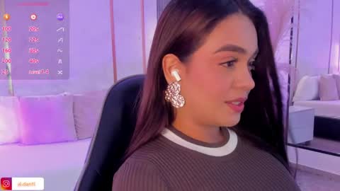 Snapshot of alana_dantes chatting on June 2026 07:38:02 PM M E L I online show from June 2026 07:38:02 PM