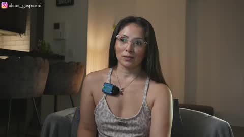 Alana Gasparini online show from April 2026 04:20:02 AM