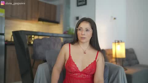 Alana Gasparini online show from April 2026 08:42:02 PM