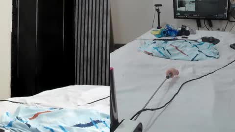 Alana online show from March 2026 07:20:02 PM