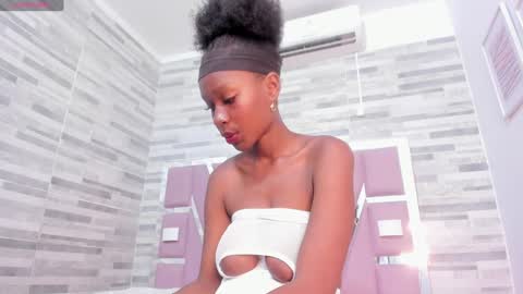 Alana online show from December 2024 05:29:01 PM