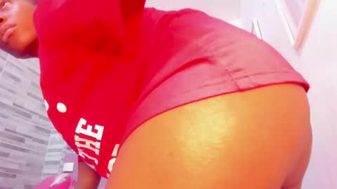 Alana online show from February 2025 06:33:01 PM