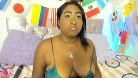 Snapshot of alana_vega69 chatting on July 2026 12:33:01 PM alana_vega69 online show from July 2026 12:33:01 PM