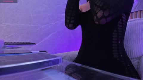 Snapshot of alanahstewart chatting on April 2026 01:38:02 AM Alanah online show from April 2026 01:38:02 AM