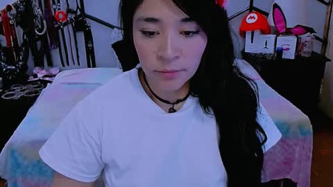 Alana online show from November 2025 07:13:02 PM