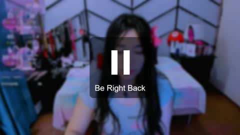 Alana online show from November 2025 09:37:02 PM