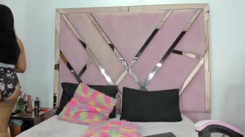 alannaht online show from March 2026 01:00:01 PM